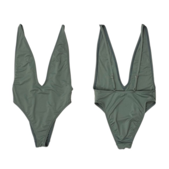 Sold out - Picture 2 of 2